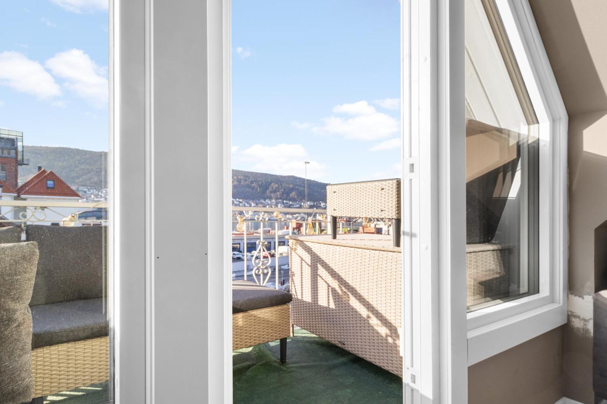 Penthouse Apartment In Bergen Buitenkant foto